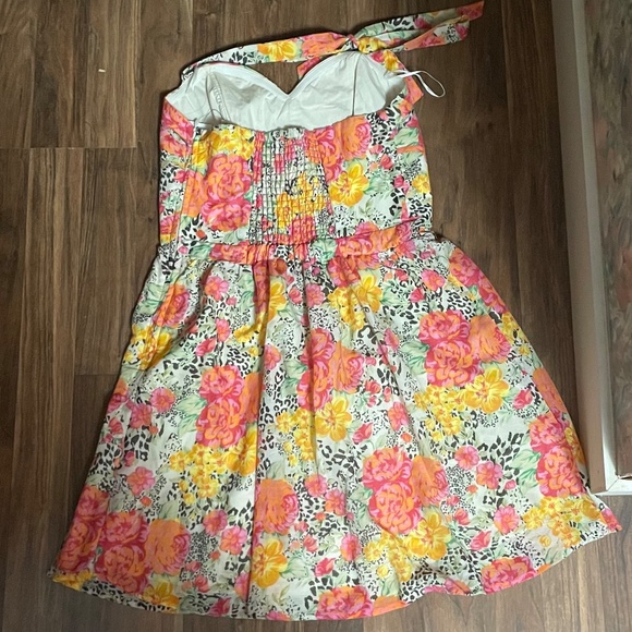 Guess Halter Dress BNWT - Picture 2 of 3